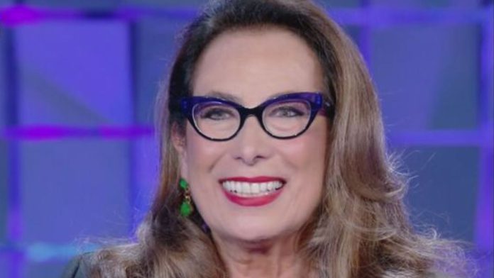 Cesara Buonamici confermata opinionista del GF